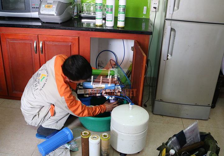 Dịch vụ thay lõi lọc nước tại nhà Hà Nội-Bảo trì số 1