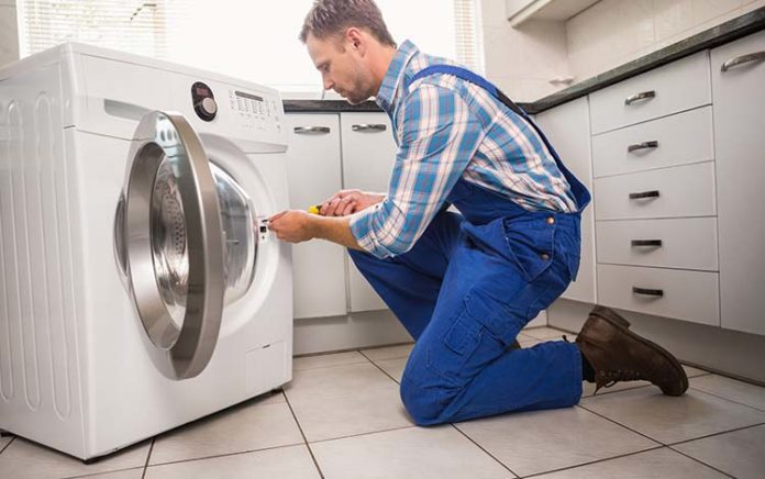 Nguyên nhân và các khắc phục máy giặt bị chảy nước