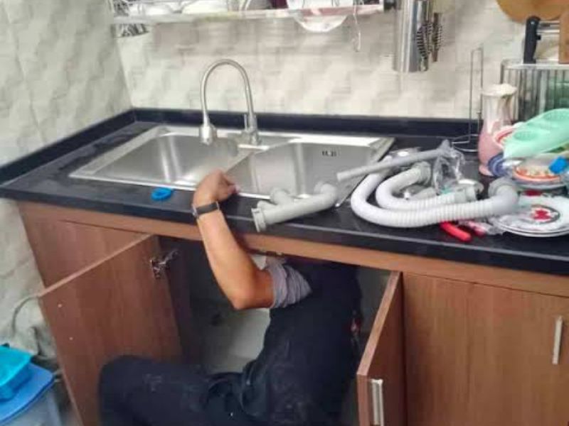 Quy trình thông tắc chậu rửa bát tại Đống Đa của Bảo Trì Nhà 24h