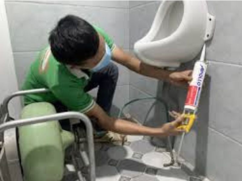 Khi nào có thể tự xử lý, khi nào nên gọi thợ?